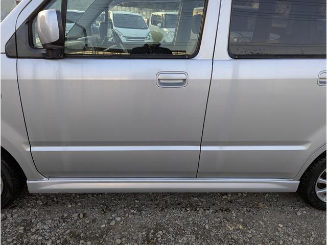 ワゴンＲ ＦＸ－Ｓリミテッド　キーレスエントリー　アルミホイール　エアコン　電動格納ミラー　フルフラット　衝突安全ボディ（19枚目）