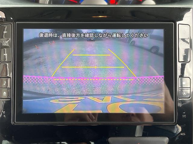 タント カスタムＲＳ　スマートセレクションＳＡ　両側パワースライドドア　純正８インチナビ　バックカメラ　ＵＳＢ　ＥＴＣ　オート付ＬＥＤライト　衝突軽減ブレーキ　誤発進抑制　先行車発進お知らせ　横滑り防止　純正１５ＡＷ　オートミラー　ワンオーナー（13枚目）