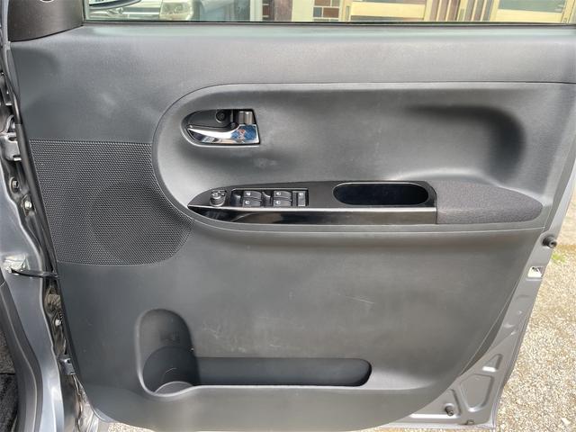 タント カスタムＲＳ　スマートセレクションＳＡ　両側パワースライドドア　純正８インチナビ　バックカメラ　ＵＳＢ　ＥＴＣ　オート付ＬＥＤライト　衝突軽減ブレーキ　誤発進抑制　先行車発進お知らせ　横滑り防止　純正１５ＡＷ　オートミラー　ワンオーナー（29枚目）