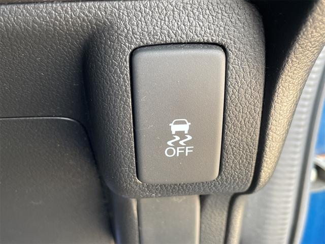 N-BOX 2トーンカラースタイル G・Lパッケージ 両側パワースライド TEIN車高調 フジツボマフラー 社外14AW バックカメラ 純正ナビTV ETC メッキドアノブガーニッシュ 社外アルミペダル ウィンカーミラー オート付HIDライト 横滑り防止(27枚目)