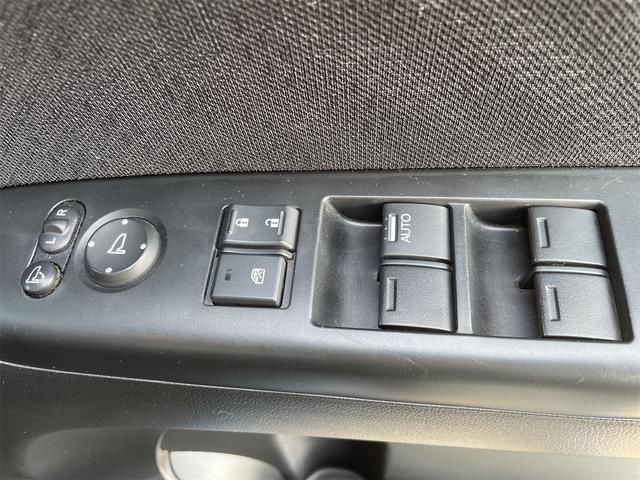 N-BOX 2トーンカラースタイル G・Lパッケージ 両側パワースライド TEIN車高調 フジツボマフラー 社外14AW バックカメラ 純正ナビTV ETC メッキドアノブガーニッシュ 社外アルミペダル ウィンカーミラー オート付HIDライト 横滑り防止(30枚目)