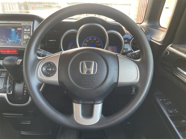 N-BOX+カスタム G・Lパッケージ バックカメラ 純正ナビTV バックカメラ ETC OPルーフコンソール&オーバーヘッドコンソールボックス オート付HIDライト 純正14AW パワースライドドア 横滑り防止 オーディオステアリングSW(21枚目)