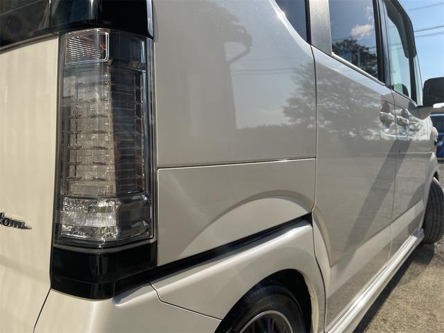 N-BOXカスタム 2トーンカラースタイル G・ターボLパッケージ 衝突軽減ブレーキ 両側パワースライド バックカメラ 純正ナビ フルセグTV オートクルーズ LEDフォグ ダウンサス 純正15AW パドルシフト 革巻きステアリング カーテン・サイドエアバック(58枚目)