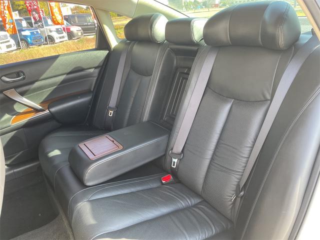 ティアナ ２５０ＸＶ　ＯＰベンチレーション付き黒本革シート　サイド＆バックカメラ　純正ナビ　フルセグＴＶ　ＥＴＣ　２メモリー付パワーシート　電動オットマン　リバース連動ドアミラー　ＵＳＢ＆ＶＴＲ端子　木目調パネル（12枚目）