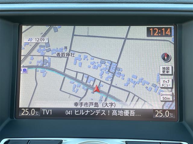 ティアナ ２５０ＸＶ　ＯＰベンチレーション付き黒本革シート　サイド＆バックカメラ　純正ナビ　フルセグＴＶ　ＥＴＣ　２メモリー付パワーシート　電動オットマン　リバース連動ドアミラー　ＵＳＢ＆ＶＴＲ端子　木目調パネル（16枚目）