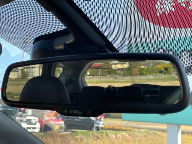 ノート メダリスト　エマージェンシーブレーキパッケージ　スーパーチャージャー　衝突軽減ブレーキ　車線逸脱警報　踏み間違い防止　ドライブレコーダー　アラウンドカメラ　純正ナビ　フルセグＴＶ　ＥＴＣ　ハーフレザーシート　コーナーセンサー　社外ＡＷ　オートライト（27枚目）