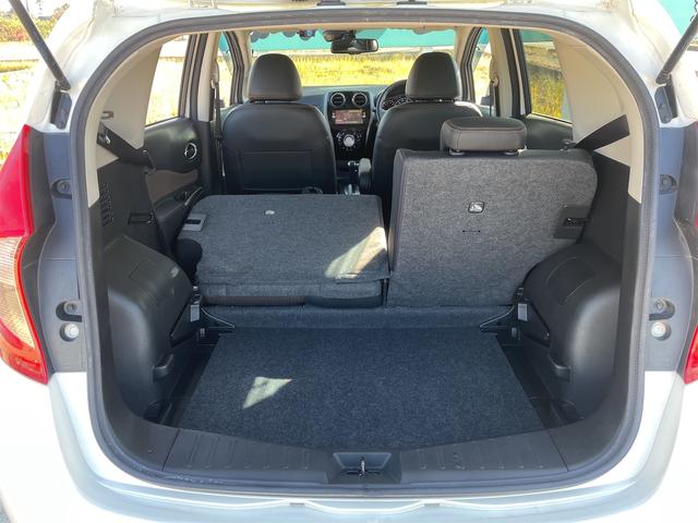 ノート メダリスト　エマージェンシーブレーキパッケージ　スーパーチャージャー　衝突軽減ブレーキ　車線逸脱警報　踏み間違い防止　ドライブレコーダー　アラウンドカメラ　純正ナビ　フルセグＴＶ　ＥＴＣ　ハーフレザーシート　コーナーセンサー　社外ＡＷ　オートライト（31枚目）