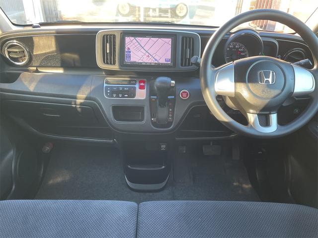 Ｎ－ＯＮＥ Ｇ・Ｌパッケージ　サイド・カーテンエアバック　ストラーダナビ　フルセグＴＶ　２．０ＥＴＣ　オート付ＨＩＤライト　ウィンカーミラー　ＤＶＤ・ＣＤ・ＳＤ再生　Ｉ－ＳＴＯＰ　横滑り防止　スマートキー（7枚目）