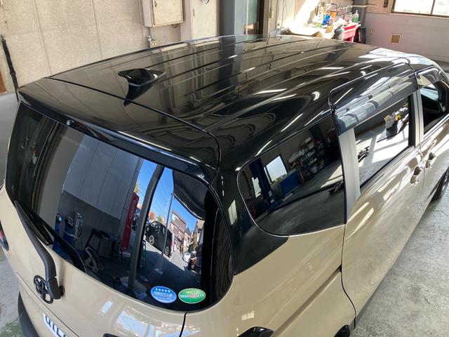 シエンタ ハイブリッド ファンベースG クエロ 新品15インチAW パノラミックビュー 7型ナビ フルセグ オープンカントリーA/TIII トヨタセーフティセンス 両側パワースライドドア マットブラック塗装エンブレム LEDヘッドライト ETC(11枚目)