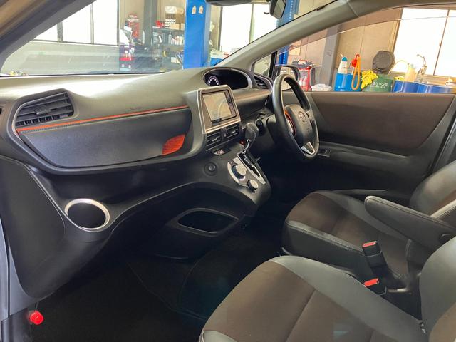 シエンタ ハイブリッド ファンベースG クエロ 新品15インチAW パノラミックビュー 7型ナビ フルセグ オープンカントリーA/TIII トヨタセーフティセンス 両側パワースライドドア マットブラック塗装エンブレム LEDヘッドライト ETC(27枚目)