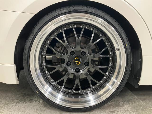 クラウン アスリートＳ　新品２０ＡＷ　ローダウン　純正ナビ　シュティッヒ　メッシュＮＲ　ＥＳＰＥＬＩＲスーパーダウンサス　バックカメラ　パワーシート　スマートキー　ＥＴＣ　クルコン　フルセグ（2枚目）