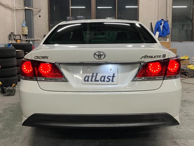 クラウン アスリートＳ　新品２０ＡＷ　ローダウン　純正ナビ　シュティッヒ　メッシュＮＲ　ＥＳＰＥＬＩＲスーパーダウンサス　バックカメラ　パワーシート　スマートキー　ＥＴＣ　クルコン　フルセグ（13枚目）