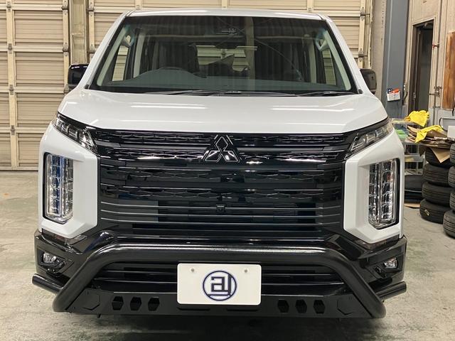 デリカＤ：５ シャモニー　登録済未使用車　新品１７インチＡｉｒＧロックス＆オープンカントリーＡ／ＴＩＩＩ　オートフラッグスＧＯＱＢＵＴＯ　ＬＡＮＤＬＩＣマッドフラップ　アルパイン１１型ナビ　パノラマビュー　スマートキー（7枚目）