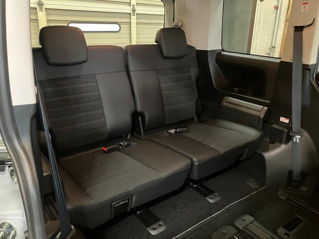 デリカＤ：５ シャモニー　登録済未使用車　ＪＡＯＳグリル　ＫＵＨＬフロントディフューザー　１６インチエムクライム　カノン＆オープンカントリー　アルパイン１１型ナビ　パノラマビュー　ＬＥＤヘッドライト　シートヒーター（26枚目）