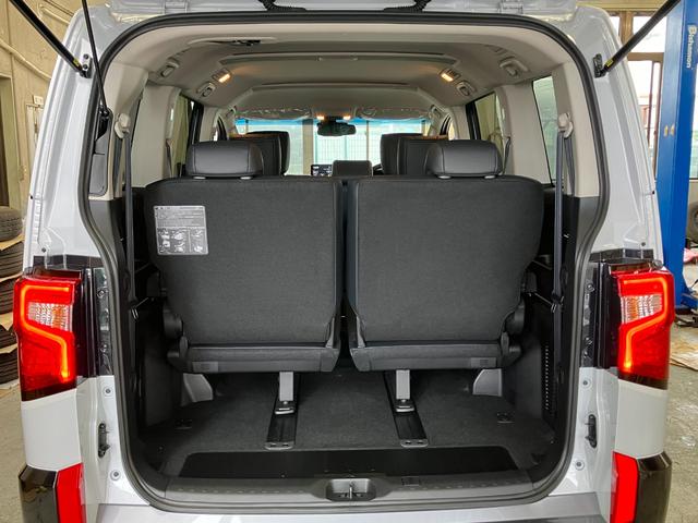 デリカＤ：５ シャモニー　登録済未使用車　ＪＡＯＳグリル　ＫＵＨＬフロントディフューザー　１６インチエムクライム　カノン＆オープンカントリー　アルパイン１１型ナビ　パノラマビュー　ＬＥＤヘッドライト　シートヒーター（35枚目）