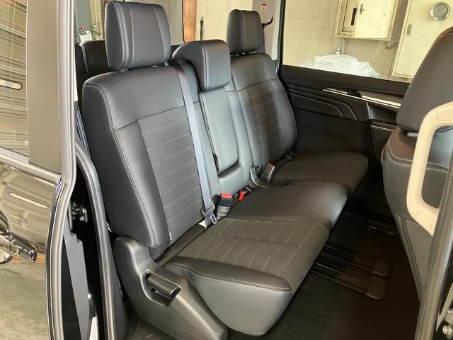 デリカＤ：５ シャモニー　登録済未使用車　１１型ナビ　ＪＡＯＳスキッドバー　新品１６インチＡｉｒＧマッシヴ＆オープンカントリーＲ／Ｔ　リアバンパーラプター塗装　テールレンズガード　ヘッドライトプロテクト　マッドフラップ（32枚目）