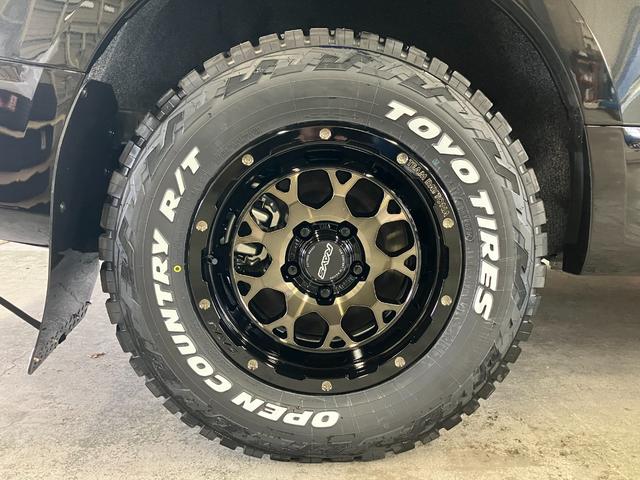 デリカD:5 シャモニー 登録済未使用車 新品16インチM9+ 11型ナビ HDMIポート KUHLフロントディフューザー JAOSマッドガード オープンカントリーR/T 両側パワースライドドア シートヒーター パノラマビュー(2枚目)