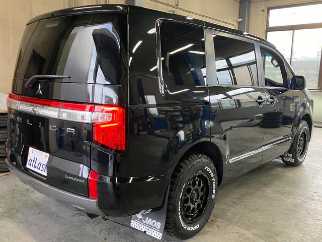 デリカD:5 シャモニー 登録済未使用車 新品16インチM9+ 11型ナビ HDMIポート KUHLフロントディフューザー JAOSマッドガード オープンカントリーR/T 両側パワースライドドア シートヒーター パノラマビュー(4枚目)