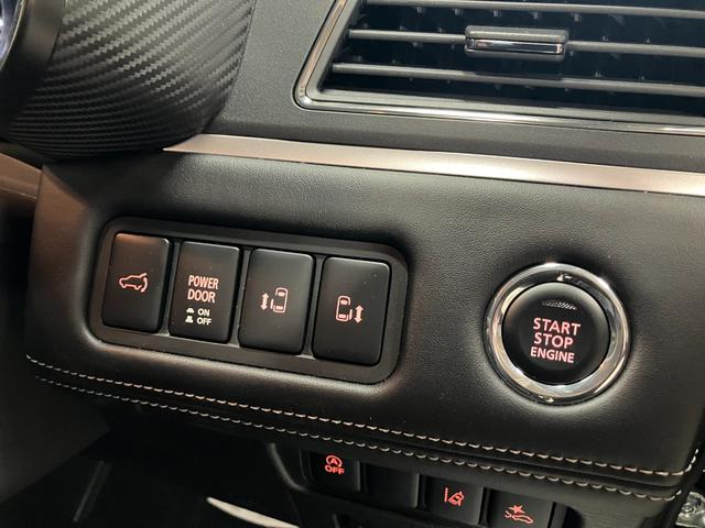 デリカD:5 シャモニー 登録済未使用車 新品16インチM9+ 11型ナビ HDMIポート KUHLフロントディフューザー JAOSマッドガード オープンカントリーR/T 両側パワースライドドア シートヒーター パノラマビュー(22枚目)