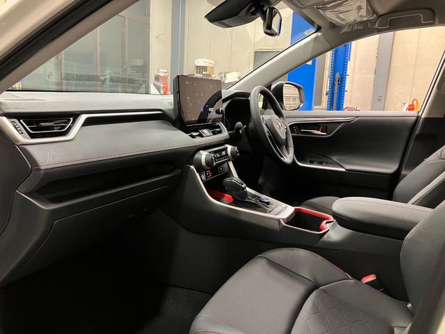 RAV4 アドベンチャー オフロードパッケージII 登録済未使用車 新品16AW バンパーガード JAOSマッドガード AirGロックス&オープンカントリー MzSPEEDクロスライン パノラミックビュー パワーバックドア AC100V ETC2.0(30枚目)