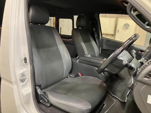 ハイエースバン スーパーGL ダークプライムII ルーフキャリア 7型ナビ スマートキー フルセグ バックカメラ 社外15インチAW ETC LEDヘッドライト ハーフレザーシート プッシュスタート トヨタセーフティセンス(17枚目)