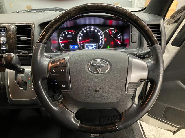 ハイエースバン スーパーGL ダークプライムII ルーフキャリア 7型ナビ スマートキー フルセグ バックカメラ 社外15インチAW ETC LEDヘッドライト ハーフレザーシート プッシュスタート トヨタセーフティセンス(18枚目)