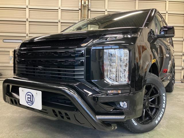 デリカＤ：５ シャモニー　登録済未使用車　ＫＵＨＬグリル　１１型ナビ　新品１７インチフォースデナリ＆オープンカントリーＡ／ＴＩＩＩ　ゴクブト　ＪＡＯＳマッドガード　両側パワースライドドア　シートヒーター　ＬＥＤヘッドライト（9枚目）