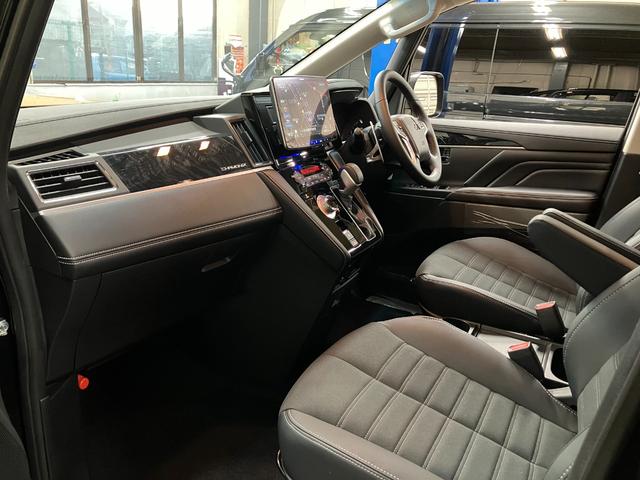 デリカＤ：５ シャモニー　登録済未使用車　ＫＵＨＬグリル　１１型ナビ　新品１７インチフォースデナリ＆オープンカントリーＡ／ＴＩＩＩ　ゴクブト　ＪＡＯＳマッドガード　両側パワースライドドア　シートヒーター　ＬＥＤヘッドライト（27枚目）