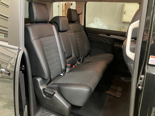 デリカＤ：５ シャモニー　登録済未使用車　ＫＵＨＬグリル　１１型ナビ　新品１７インチフォースデナリ＆オープンカントリーＡ／ＴＩＩＩ　ゴクブト　ＪＡＯＳマッドガード　両側パワースライドドア　シートヒーター　ＬＥＤヘッドライト（31枚目）