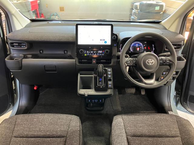 シエンタ ハイブリッドZ 登録済未使用車 F/Rエアロ 新品15AW ディスプレイオーディオプラス パノラマビュー コンフォートPKG パーキングサポートブレーキ トヨタチームメイト ETC2.0 ドライブレコーダー(2枚目)
