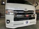 ハイエースワゴン ＧＬ　ガレナシート　限定１７インチＭ１ＨＣ　１１型ナビ　登録済未使用車　フリップダウンモニター　２インチローダウン　４１５コブラタイプＲフロントリップ　パノラマビュー　パワースライドドア　ＬＥＤヘッドライト（8枚目）