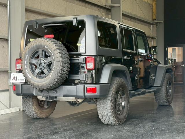 ジープ・ラングラーアンリミテッド スポーツ 後期 ロックスター17インチアルミ ナビ バックカメラ サイドカメラ Bluetooth フルセグTV 後席モニター クルーズコントロール ドライブレコーダー ETC オートエアコン(11枚目)