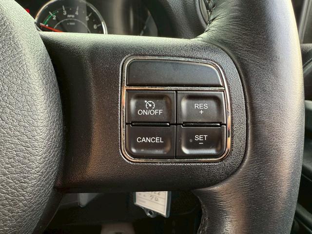 ジープ・ラングラーアンリミテッド スポーツ 後期 ロックスター17インチアルミ ナビ バックカメラ サイドカメラ Bluetooth フルセグTV 後席モニター クルーズコントロール ドライブレコーダー ETC オートエアコン(31枚目)