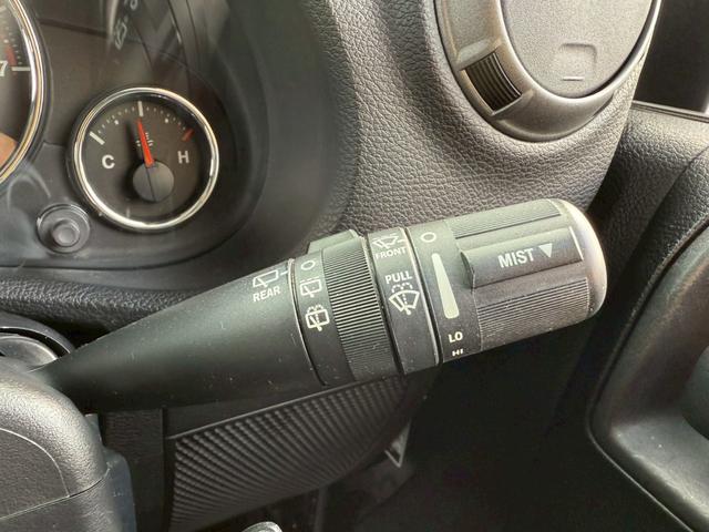 ジープ・ラングラーアンリミテッド スポーツ 後期 ロックスター17インチアルミ ナビ バックカメラ サイドカメラ Bluetooth フルセグTV 後席モニター クルーズコントロール ドライブレコーダー ETC オートエアコン(33枚目)