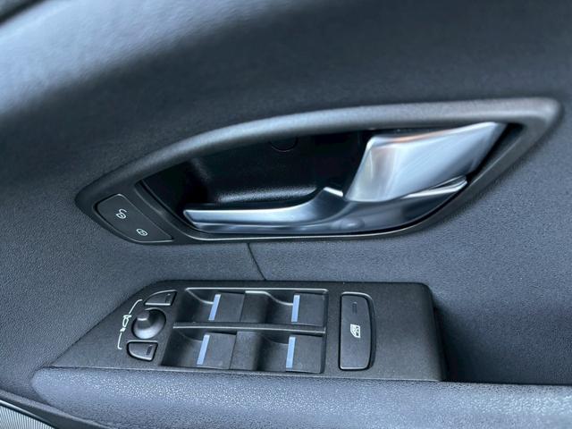 レンジローバーイヴォーク SE 純正ナビ フルセグTV サラウンドカメラシステム Bluetooth MERIDIANサウンドシステム パドルシフト クルコン オートテールゲート ETC 純正17インチアルミ(41枚目)