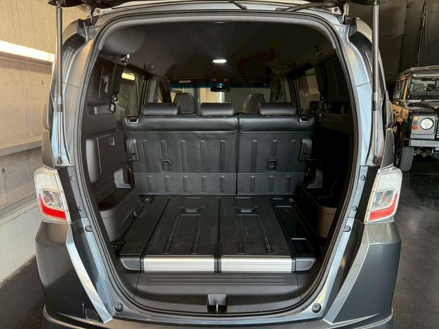 フリードスパイクハイブリッド ジャストセレクション 純正ナビ 両側電動スライドドア バックカメラ ETC オートエアコン HIDヘッドライト オートライト TV 電動格納ミラー クルーズコントロール 純正15インチアルミホイール 横滑り防止装置(22枚目)