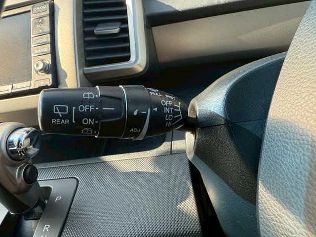 フリードスパイクハイブリッド ジャストセレクション 純正ナビ 両側電動スライドドア バックカメラ ETC オートエアコン HIDヘッドライト オートライト TV 電動格納ミラー クルーズコントロール 純正15インチアルミホイール 横滑り防止装置(28枚目)