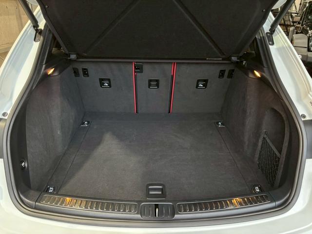 マカン マカン ターボ ツインターボ 純正ナビ TV バックカメラ オートライト Bluetooth 赤フルレザーシート アイドリングストップ ETC パドルシフト クルーズコントロール パワーシート 純正20インチアルミ(22枚目)