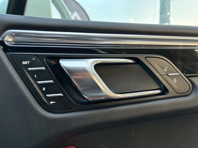 マカン マカン ターボ ツインターボ 純正ナビ TV バックカメラ オートライト Bluetooth 赤フルレザーシート アイドリングストップ ETC パドルシフト クルーズコントロール パワーシート 純正20インチアルミ(41枚目)