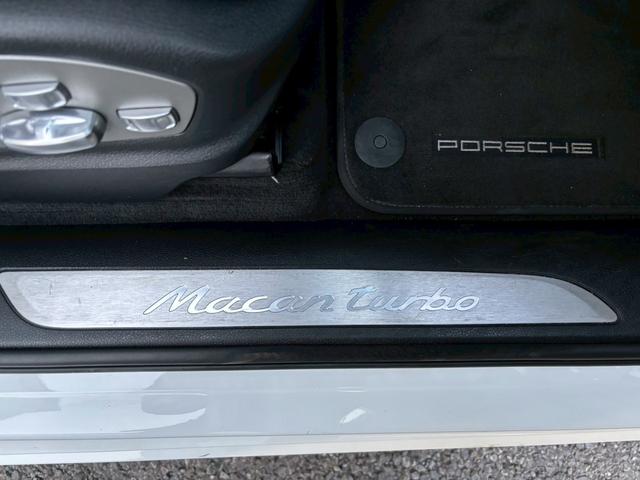 マカン マカン ターボ ツインターボ 純正ナビ TV バックカメラ オートライト Bluetooth 赤フルレザーシート アイドリングストップ ETC パドルシフト クルーズコントロール パワーシート 純正20インチアルミ(48枚目)