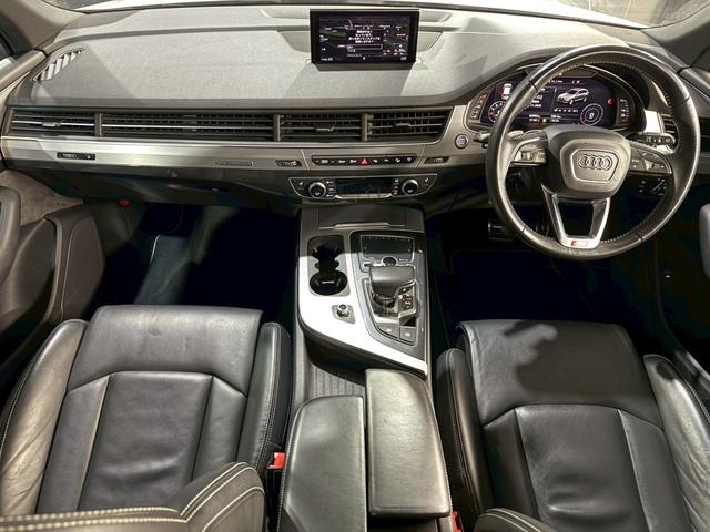 Ｑ７ ２．０ＴＦＳＩクワトロＳラインパッケージ　純正ナビ　全方位モニター　フルセグＴＶ　パワーシート　シートヒーター　ＥＴＣ　ＬＥＤヘッドライト　アダプティブクルーズクルーズコントロール　パワーバックドア　純正２０インチアルミ（3枚目）