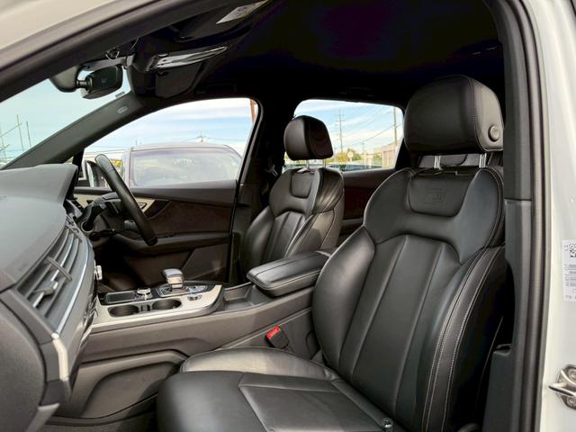 Ｑ７ ２．０ＴＦＳＩクワトロＳラインパッケージ　純正ナビ　全方位モニター　フルセグＴＶ　パワーシート　シートヒーター　ＥＴＣ　ＬＥＤヘッドライト　アダプティブクルーズクルーズコントロール　パワーバックドア　純正２０インチアルミ（18枚目）