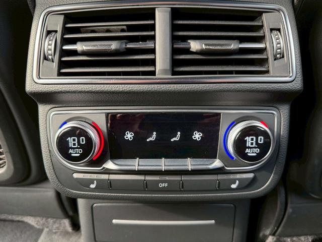 Ｑ７ ２．０ＴＦＳＩクワトロＳラインパッケージ　純正ナビ　全方位モニター　フルセグＴＶ　パワーシート　シートヒーター　ＥＴＣ　ＬＥＤヘッドライト　アダプティブクルーズクルーズコントロール　パワーバックドア　純正２０インチアルミ（40枚目）