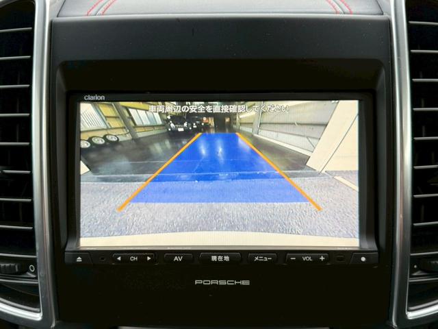 カイエン ＧＴＳ　後期　パノラマルーフ　スポーツクロノ　ＢＯＳＥ　黒ハーフレザーシート　Ｂｌｕｅｔｏｏｔｈ　ＴＶ　前後ドラレコ　ＬＥＤヘッドライト　バックカメラ　クルコン　電動リアゲート　２０インチアルミホイール　禁煙（27枚目）