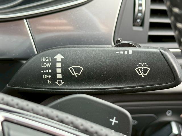 Ａ７スポーツバック ２．０ＴＦＳＩクワトロ　Ｓラインパッケージ　後期型　純正ナビ　ＴＶ　バックカメラ　マトリクスＬＥＤヘッドランプ　アシスタンスパッケージ　２０インチアルミホイール　アダプティブクルーズコントロール　クリアランスソナー　Ｂｌｕｅｔｏｏｔｈ（30枚目）