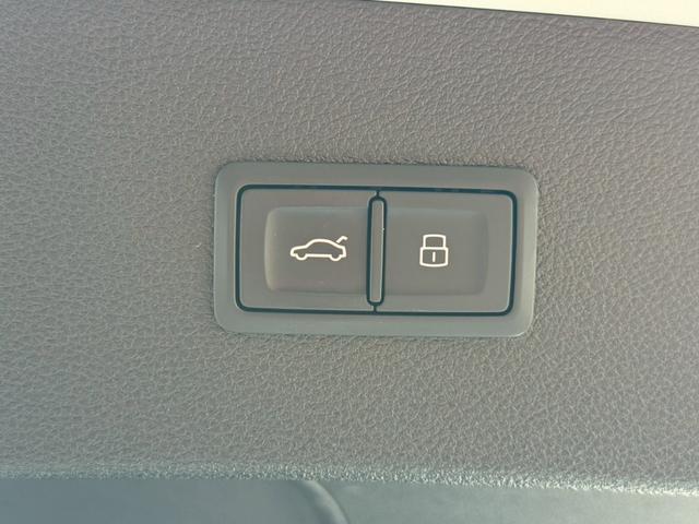 Ａ７スポーツバック ２．０ＴＦＳＩクワトロ　Ｓラインパッケージ　後期型　純正ナビ　ＴＶ　バックカメラ　マトリクスＬＥＤヘッドランプ　アシスタンスパッケージ　２０インチアルミホイール　アダプティブクルーズコントロール　クリアランスソナー　Ｂｌｕｅｔｏｏｔｈ（41枚目）