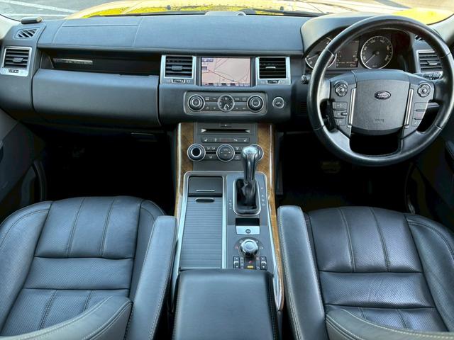 レンジローバースポーツ プレミアムパッケージ　純正ナビ　黒革シート　バックカメラ　フロントカメラ　サイドカメラ　ＴＶ　ｈａｒｍａｎ／ｋａｒｄｏｎ　クルーズコントロール　パワーシート　シートヒーター　ステアリングヒーター　純正２０インチアルミ（15枚目）