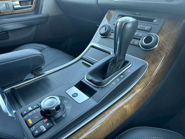 レンジローバースポーツ プレミアムパッケージ　純正ナビ　黒革シート　バックカメラ　フロントカメラ　サイドカメラ　ＴＶ　ｈａｒｍａｎ／ｋａｒｄｏｎ　クルーズコントロール　パワーシート　シートヒーター　ステアリングヒーター　純正２０インチアルミ（36枚目）