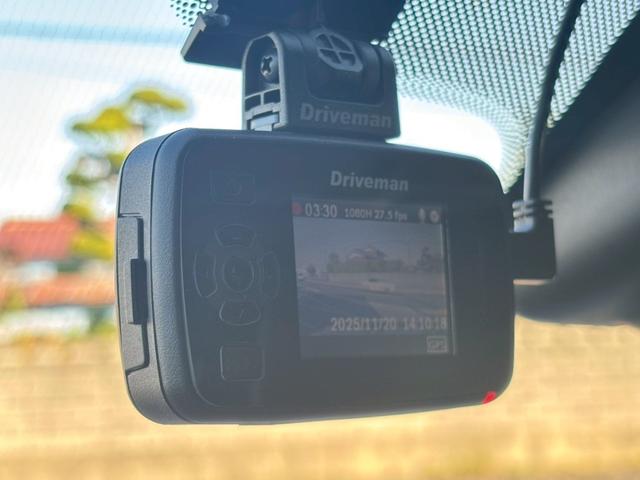 レンジローバースポーツ プレミアムパッケージ　純正ナビ　黒革シート　バックカメラ　フロントカメラ　サイドカメラ　ＴＶ　ｈａｒｍａｎ／ｋａｒｄｏｎ　クルーズコントロール　パワーシート　シートヒーター　ステアリングヒーター　純正２０インチアルミ（45枚目）