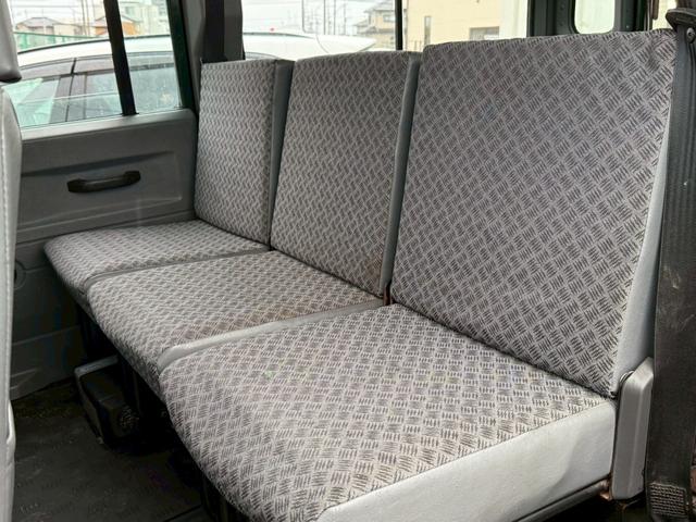 ディフェンダー １１０ＳＥ　５速ＭＴ　パワーステアリング　ＡＢＳ　ＥＴＣ　ＮＯＸ．ＰＭ適合車（21枚目）